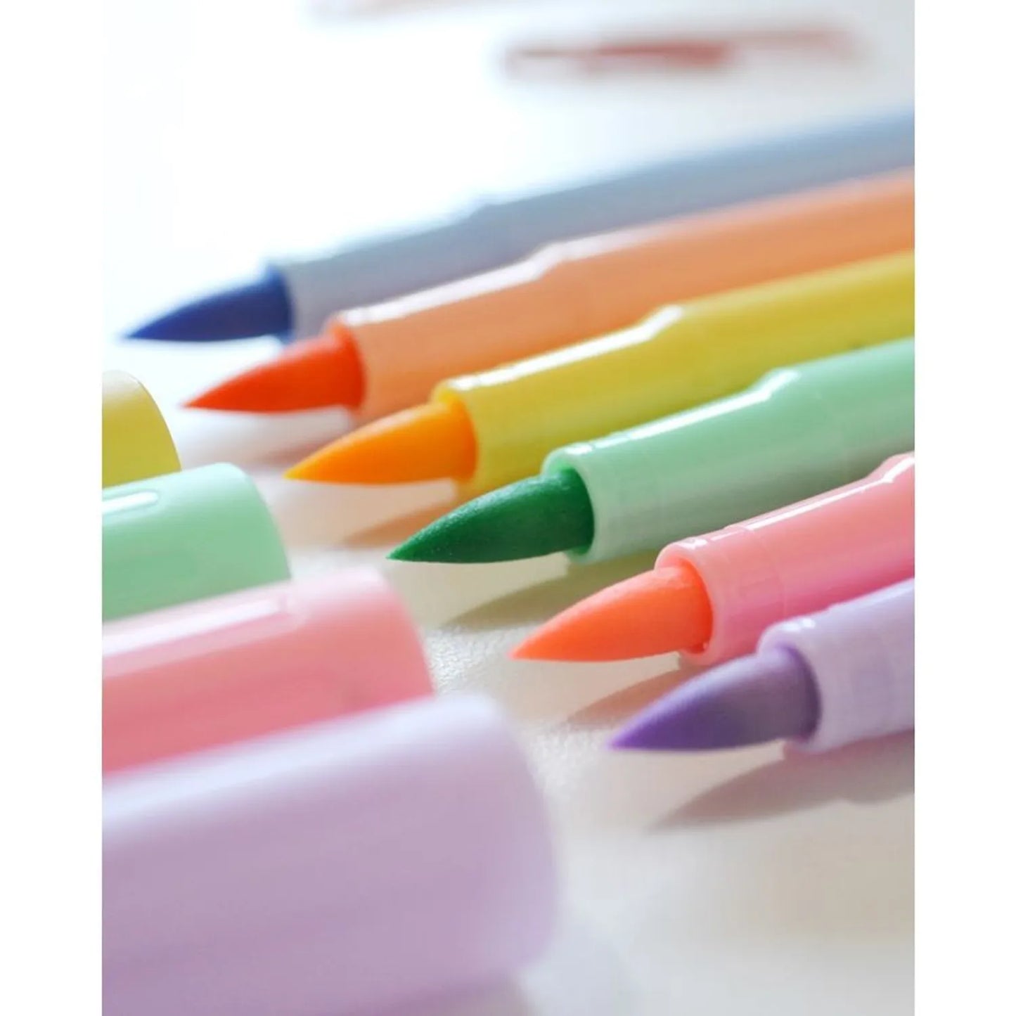 Pelikan Brush - 12 Marcadores Punta de Pincel Pastel